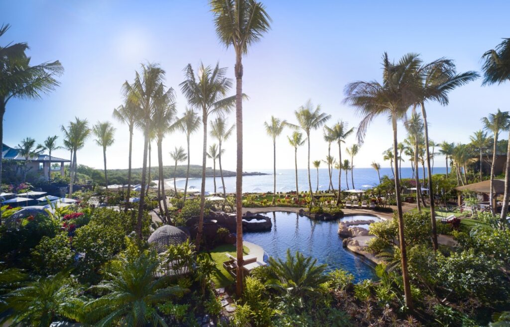 Lanai Hotel | Lanai Hawaii Luxury Resort | Four Seasons Resort Lanai